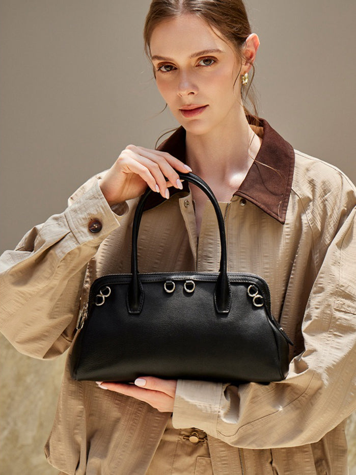 Bolsa Boston Definida em Couro - imagem 11
