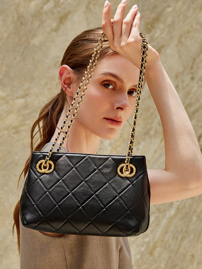 Bolsa Mini Tote Matelassê em Couro - imagem 11