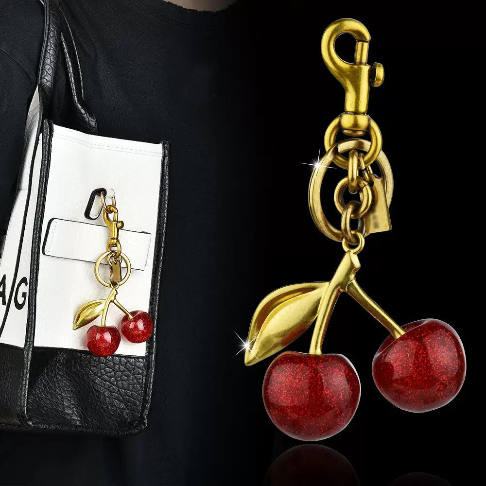 Chaveiro Cerejinha Aveludada para Bolsa, foto do produto 2