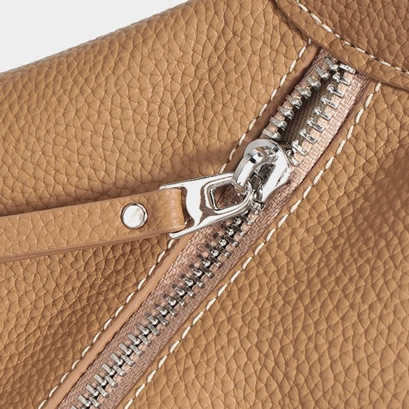 Bolsa Amora Tote em couro minimalista feminina imagem 20