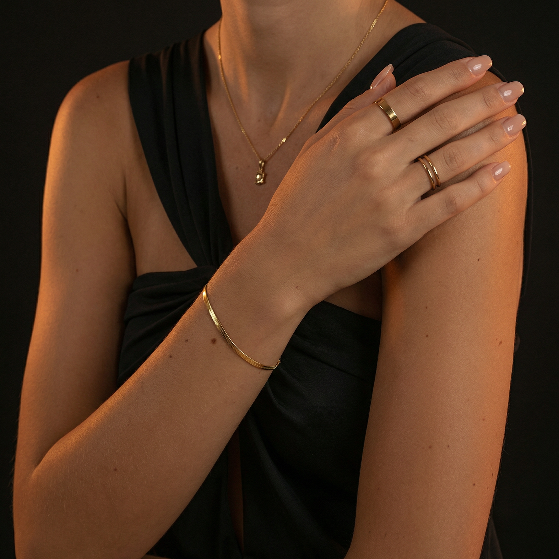 Pulseira Aris Malha Lisa - no pulso