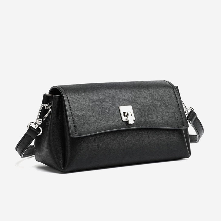 Bolsa Clutch Pillow em Couro Texturizado - imagem 17