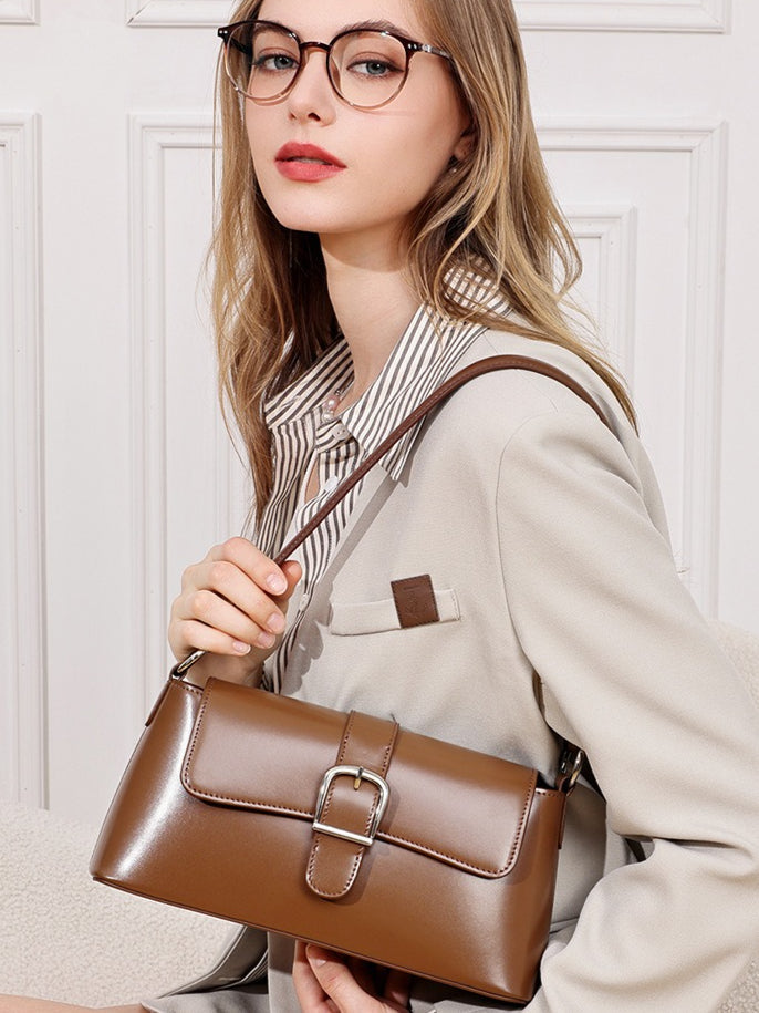 Bolsa Baguette Retrô em Couro - imagem 28