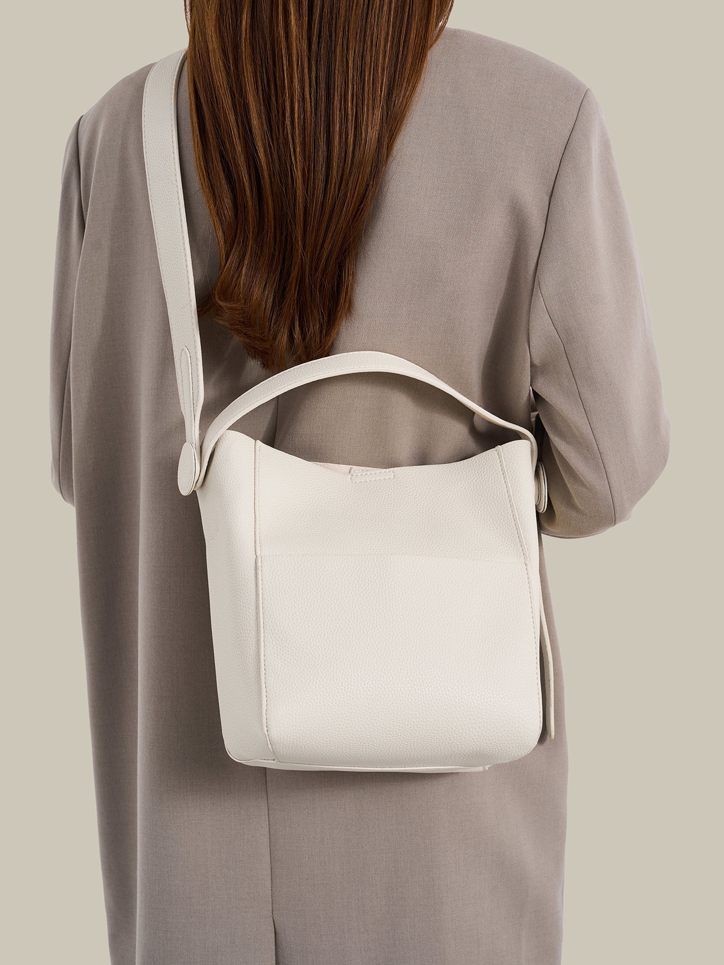 Bolsa Bucket Texturizada Macia - imagem 17