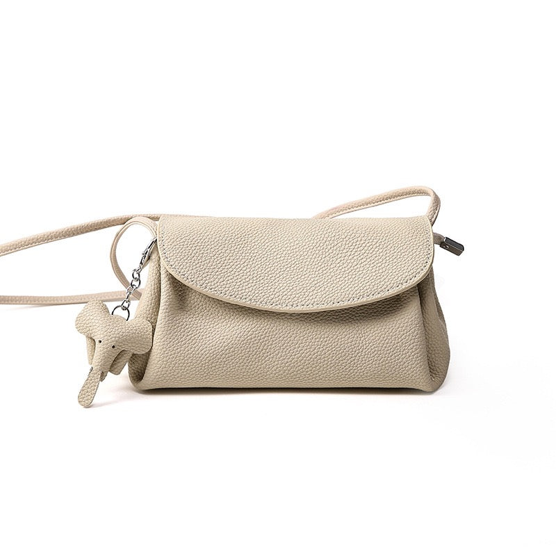 Bolsa Luna Elefante em couro transversal feminina imagem 13