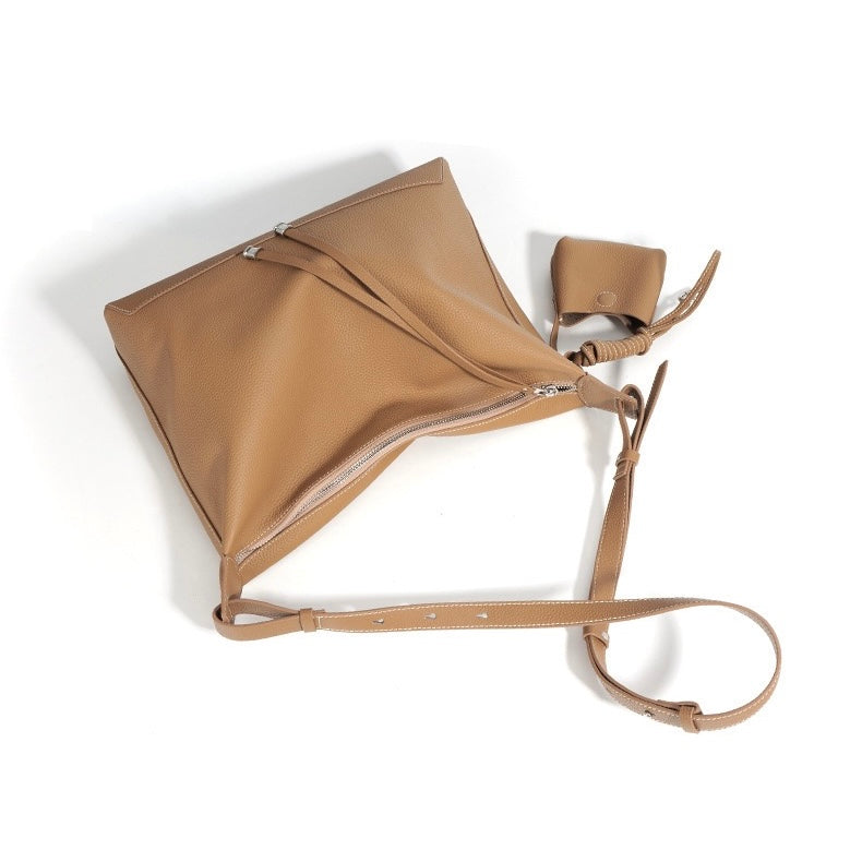 Bolsa Amora Tote em couro minimalista feminina imagem 16