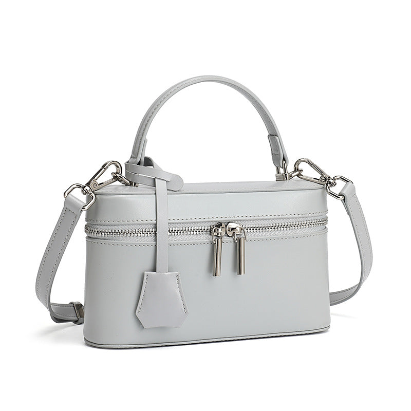 Bolsa Clutch Milano em Couro - detalhe do acabamento