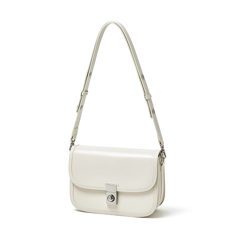 Bolsa Clara Vintage em Couro - detalhe frontal