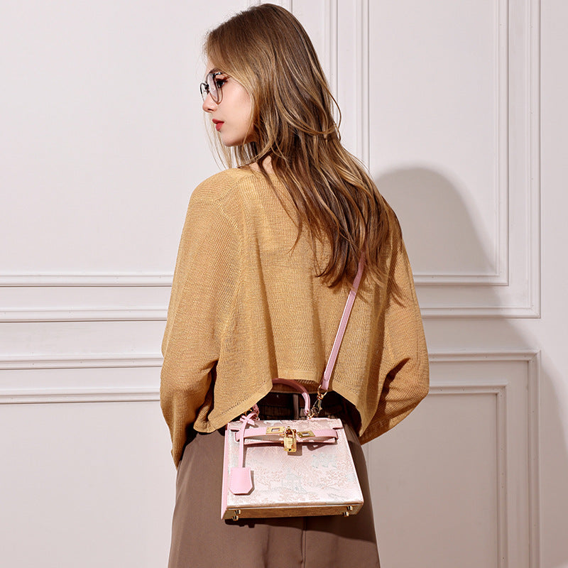 Bolsa Kelly Oriental em Couro com Charm - imagem 7
